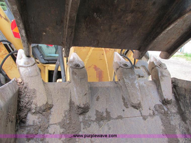 image for item I3872 Ford 675D backhoe