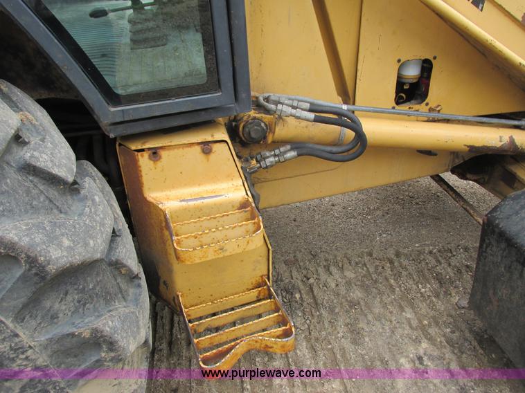 image for item I3872 Ford 675D backhoe