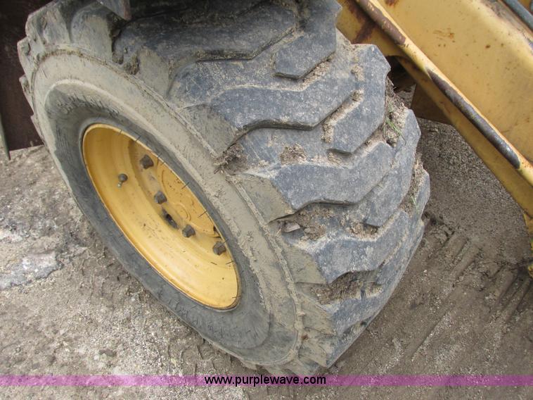 image for item I3872 Ford 675D backhoe