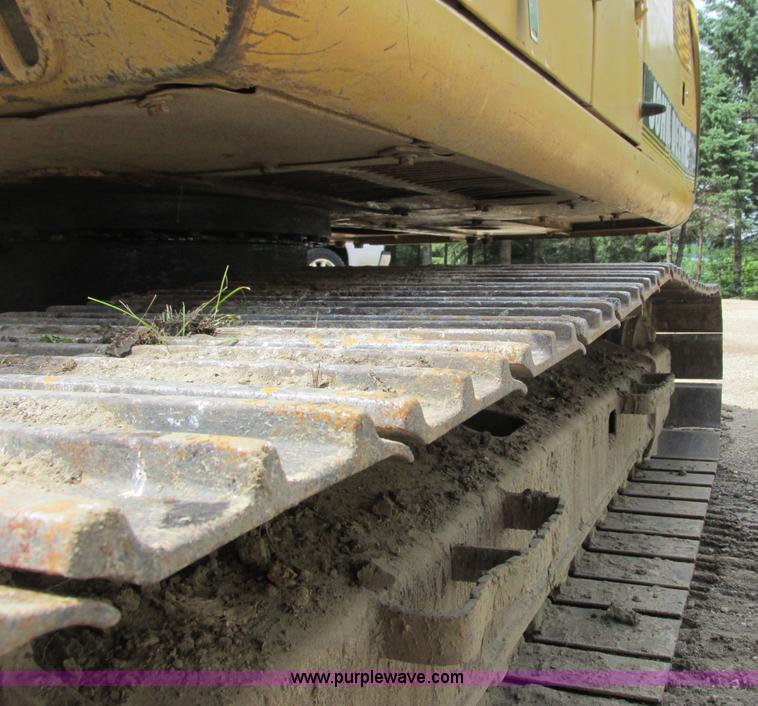 image for item I3874 1994 John Deere 490E excavator