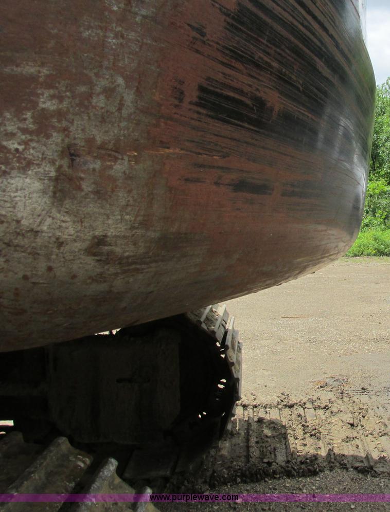 image for item I3874 1994 John Deere 490E excavator