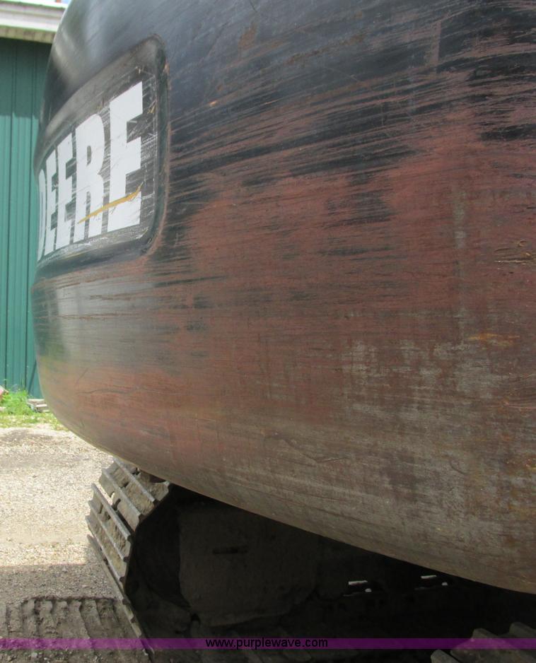 image for item I3874 1994 John Deere 490E excavator