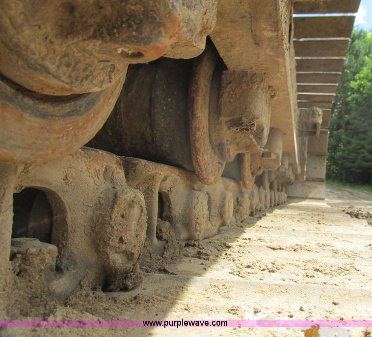 image for item I3874 1994 John Deere 490E excavator