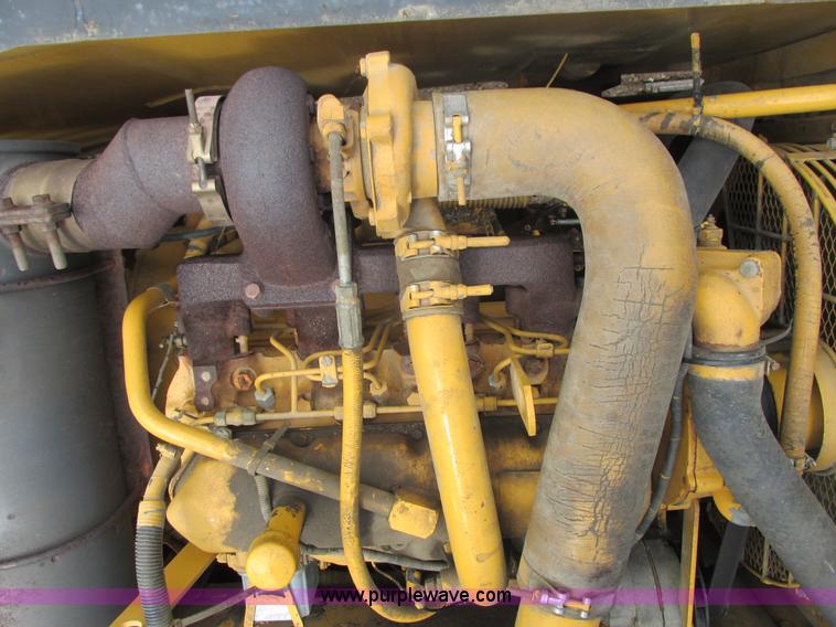 image for item I3874 1994 John Deere 490E excavator