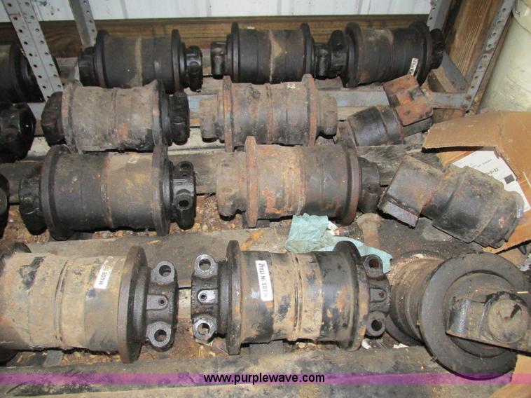 image for item I3874 1994 John Deere 490E excavator