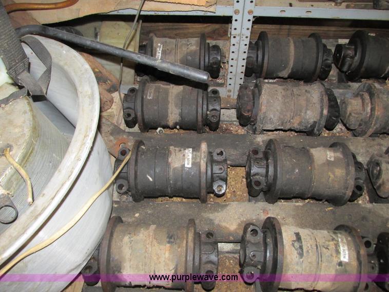 image for item I3874 1994 John Deere 490E excavator