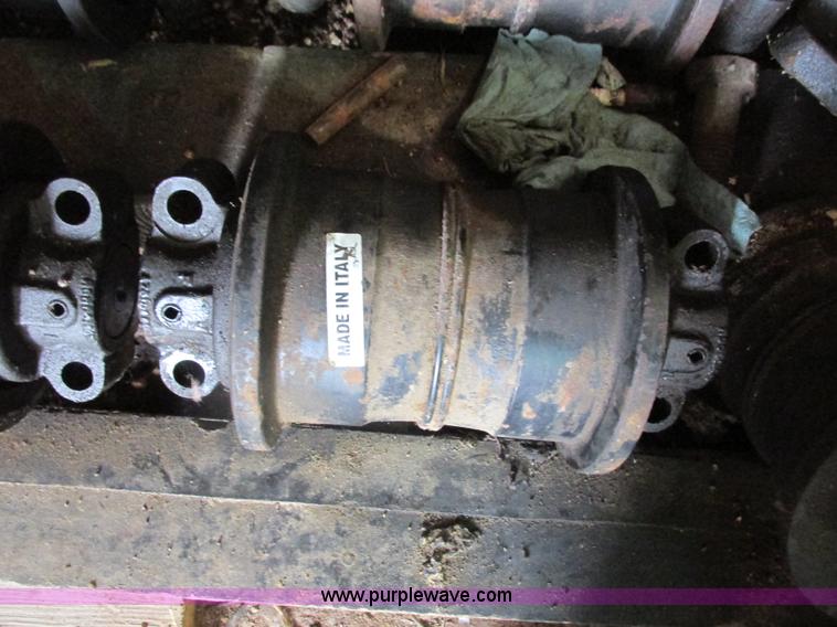 image for item I3874 1994 John Deere 490E excavator