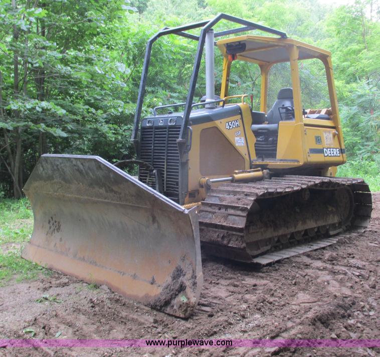 image for item I3875 2000 John Deere 450H LGP dozer