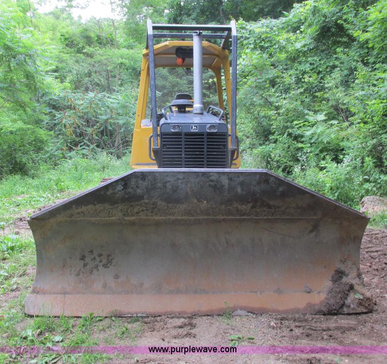 image for item I3875 2000 John Deere 450H LGP dozer