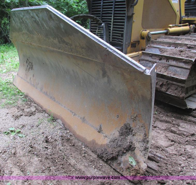 image for item I3875 2000 John Deere 450H LGP dozer