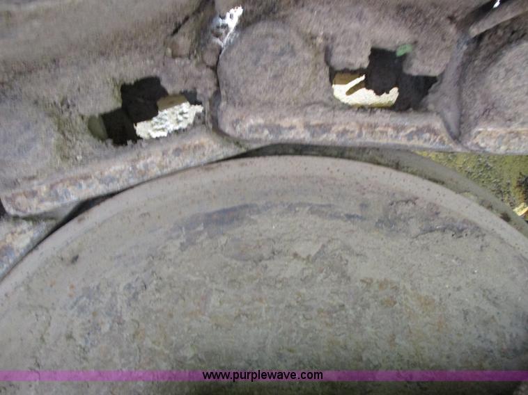 image for item I3875 2000 John Deere 450H LGP dozer