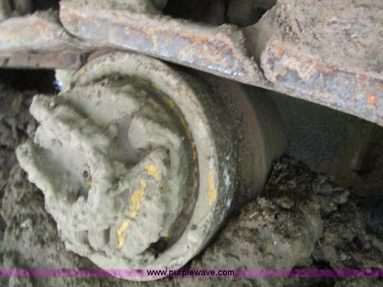 image for item I3875 2000 John Deere 450H LGP dozer