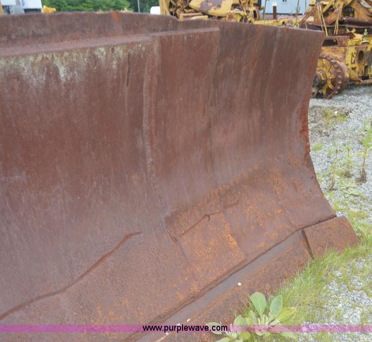 image for item I6488 1956 Caterpillar D9D dozer