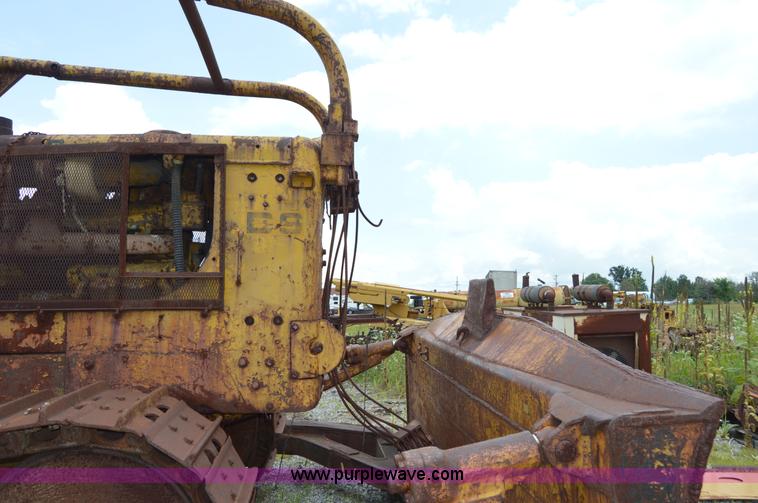 image for item I6488 1956 Caterpillar D9D dozer