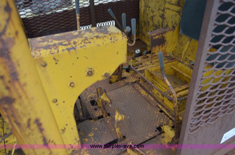 image for item I6488 1956 Caterpillar D9D dozer