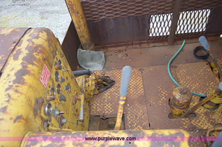 image for item I6488 1956 Caterpillar D9D dozer