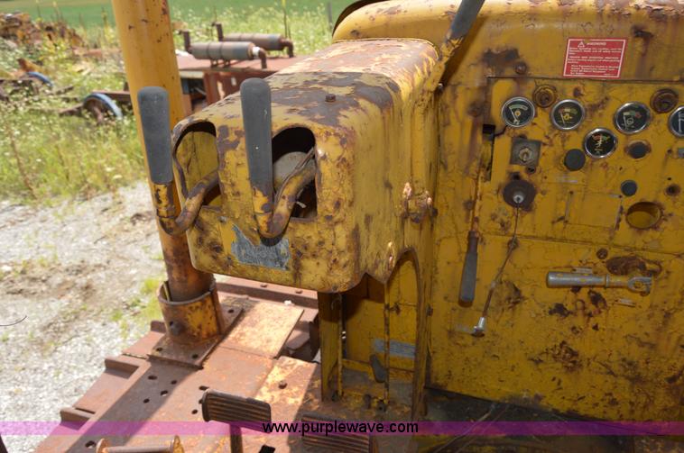 image for item I6488 1956 Caterpillar D9D dozer