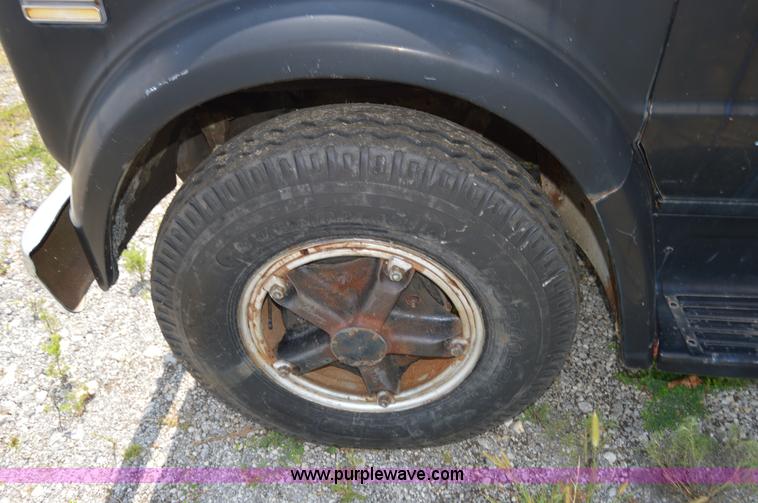 image for item I6489 1971 Chevrolet C60 dump truck