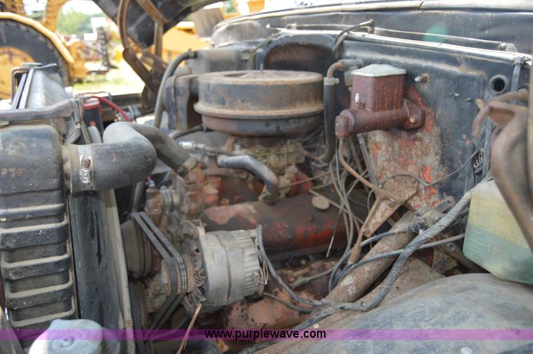 image for item I6489 1971 Chevrolet C60 dump truck