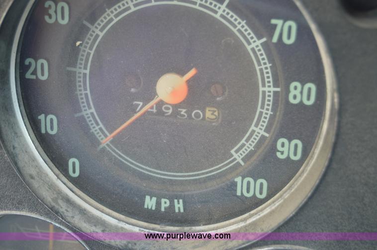 image for item I6489 1971 Chevrolet C60 dump truck