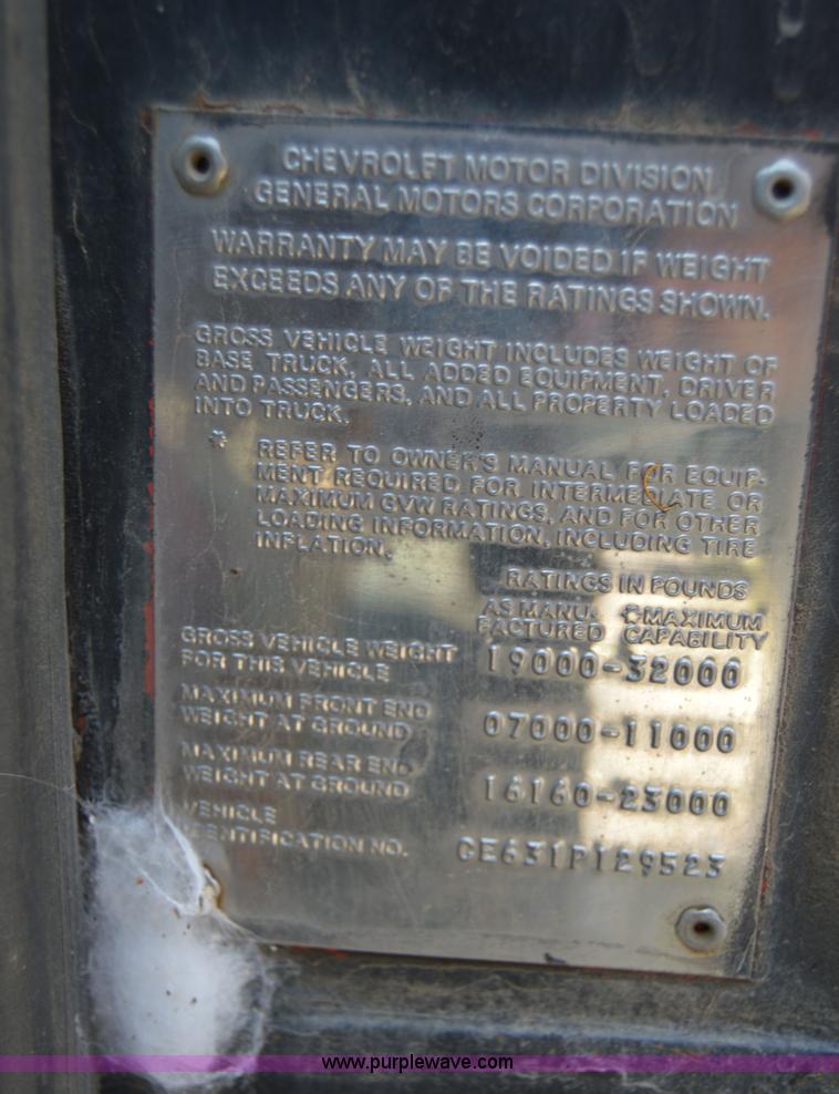 image for item I6489 1971 Chevrolet C60 dump truck