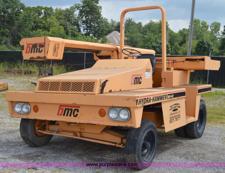 image for item I6492 BMC MH-42 hydra-hammer pavement breaker