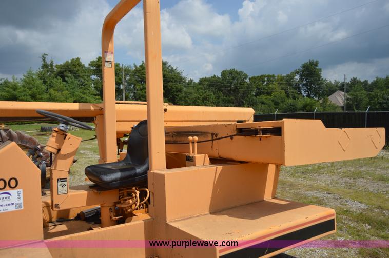 image for item I6492 BMC MH-42 hydra-hammer pavement breaker