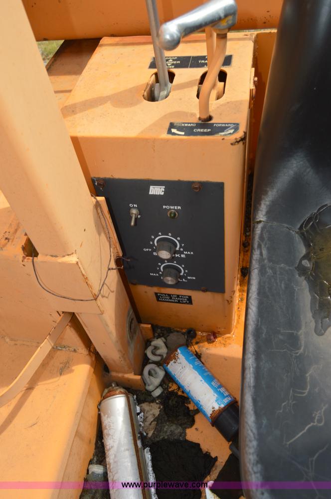 image for item I6492 BMC MH-42 hydra-hammer pavement breaker