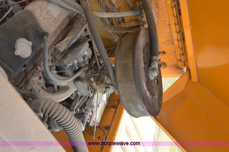 image for item I6492 BMC MH-42 hydra-hammer pavement breaker