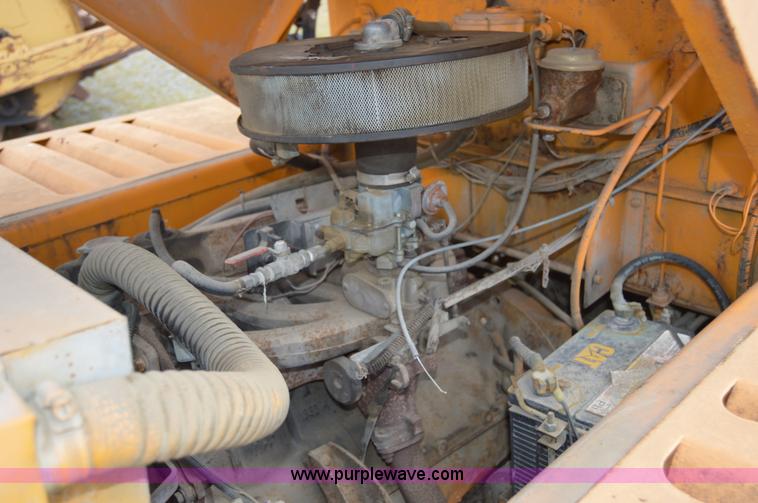 image for item I6492 BMC MH-42 hydra-hammer pavement breaker