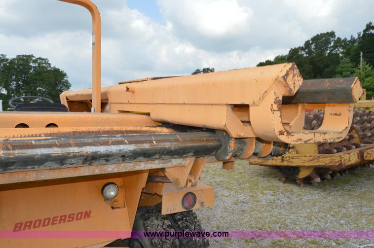 image for item I6492 BMC MH-42 hydra-hammer pavement breaker