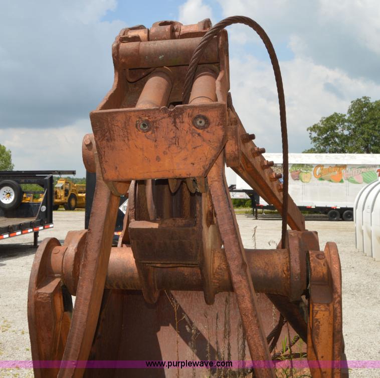 image for item I6493 Clamshell bucket