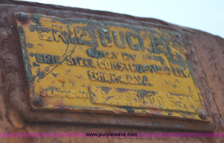 image for item I6493 Clamshell bucket