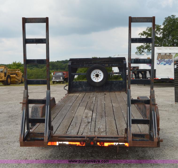 image for item I6497 2003 L&L gooseneck trailer