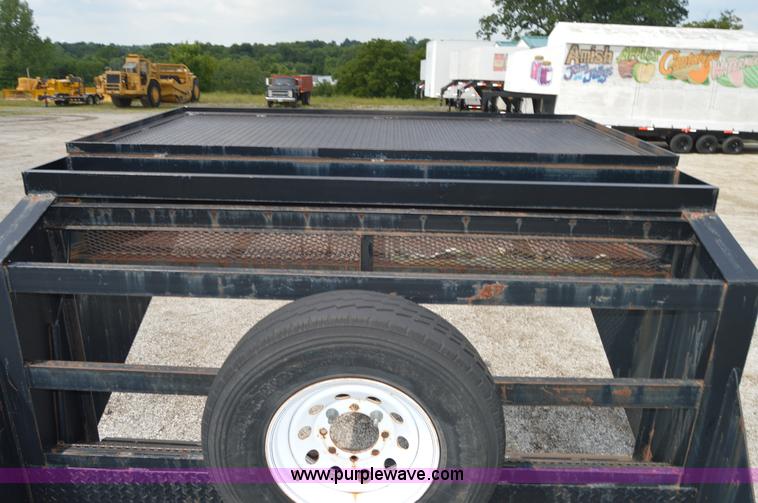 image for item I6497 2003 L&L gooseneck trailer