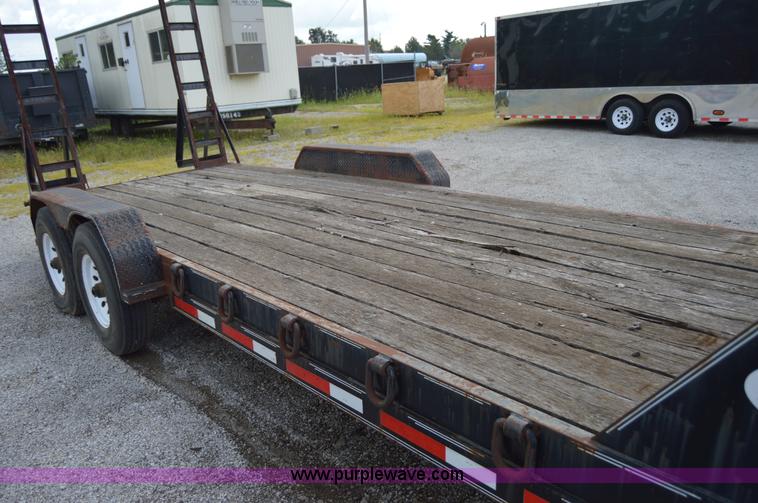 image for item I6497 2003 L&L gooseneck trailer