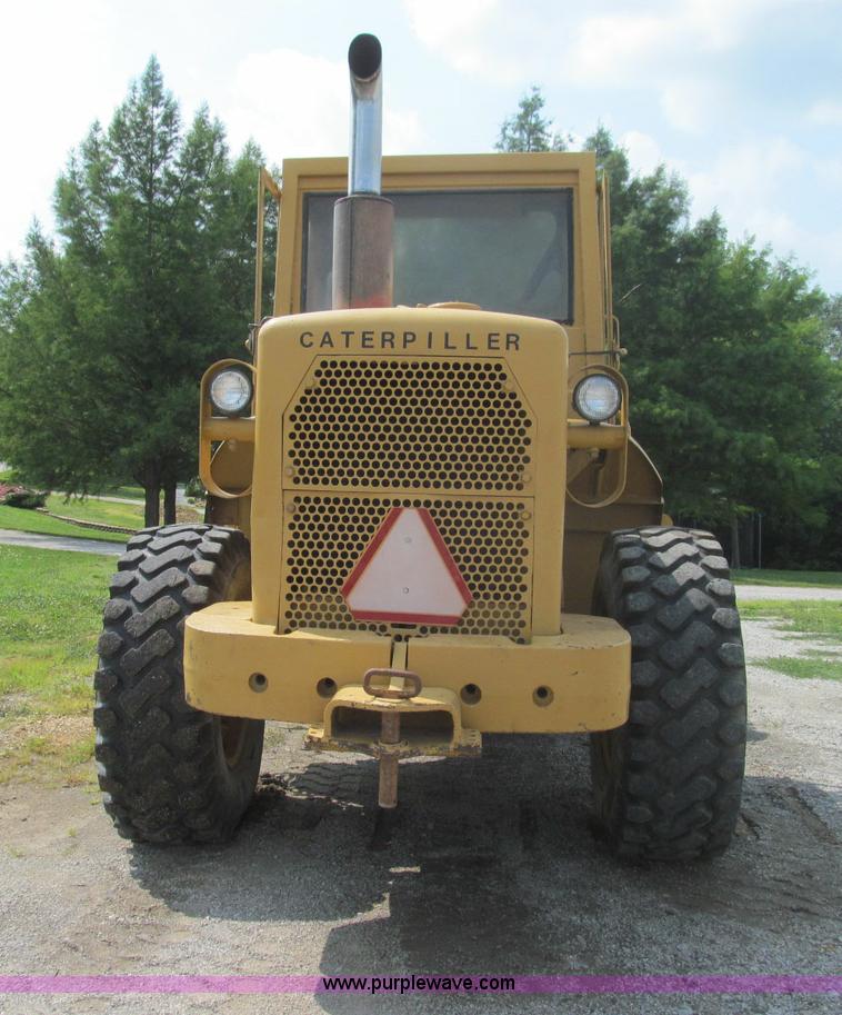 image for item I8985 1967 Caterpillar 950 articulated wheel loader