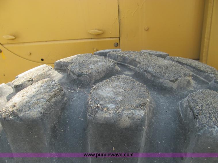 image for item I8985 1967 Caterpillar 950 articulated wheel loader