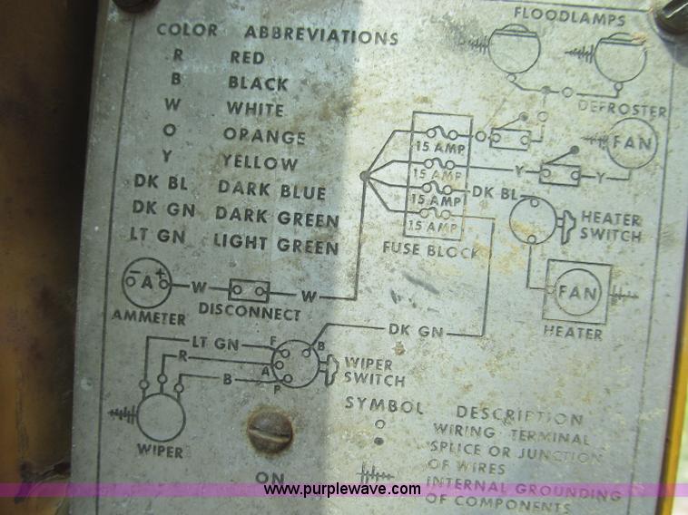 image for item I8985 1967 Caterpillar 950 articulated wheel loader