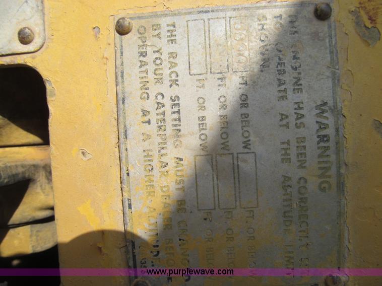 image for item I8985 1967 Caterpillar 950 articulated wheel loader