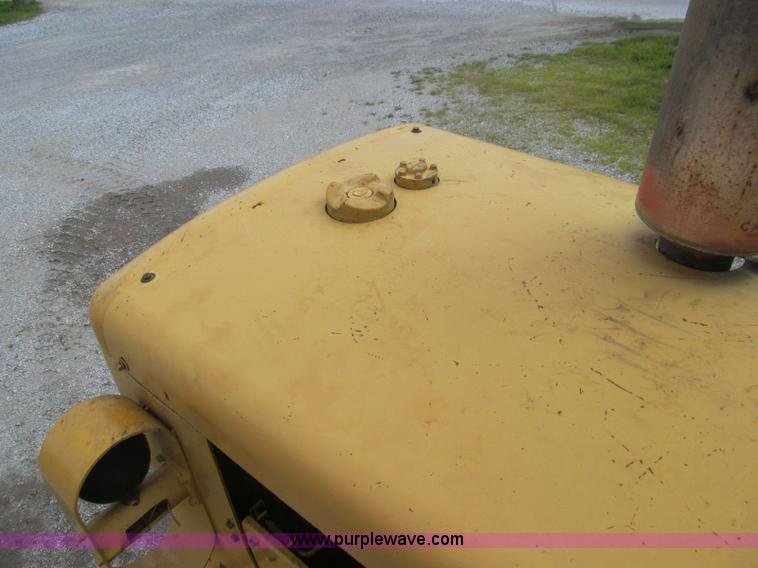 image for item I8985 1967 Caterpillar 950 articulated wheel loader