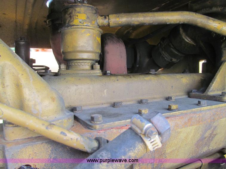 image for item I8985 1967 Caterpillar 950 articulated wheel loader