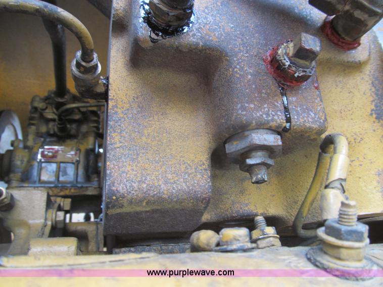 image for item I8985 1967 Caterpillar 950 articulated wheel loader