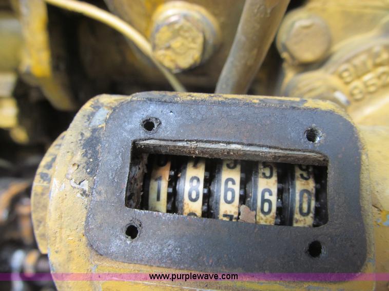 image for item I8985 1967 Caterpillar 950 articulated wheel loader