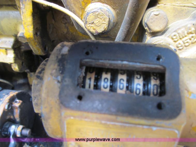 image for item I8985 1967 Caterpillar 950 articulated wheel loader