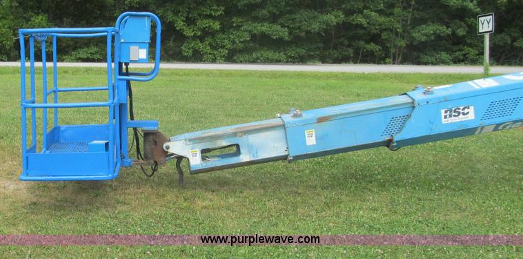 image for item I8993 1994 Genie S-60 boom lift