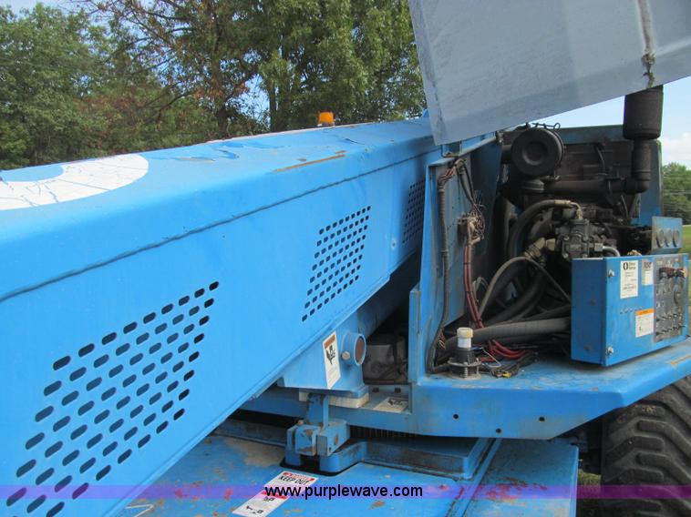 image for item I8993 1994 Genie S-60 boom lift