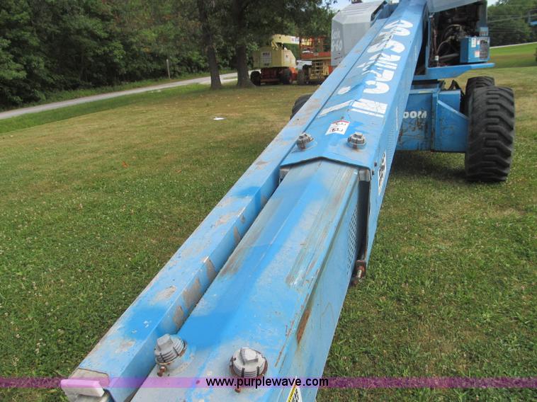 image for item I8993 1994 Genie S-60 boom lift