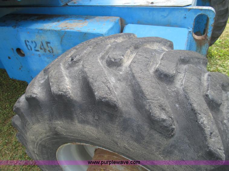 image for item I8993 1994 Genie S-60 boom lift