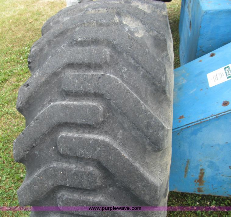 image for item I8993 1994 Genie S-60 boom lift